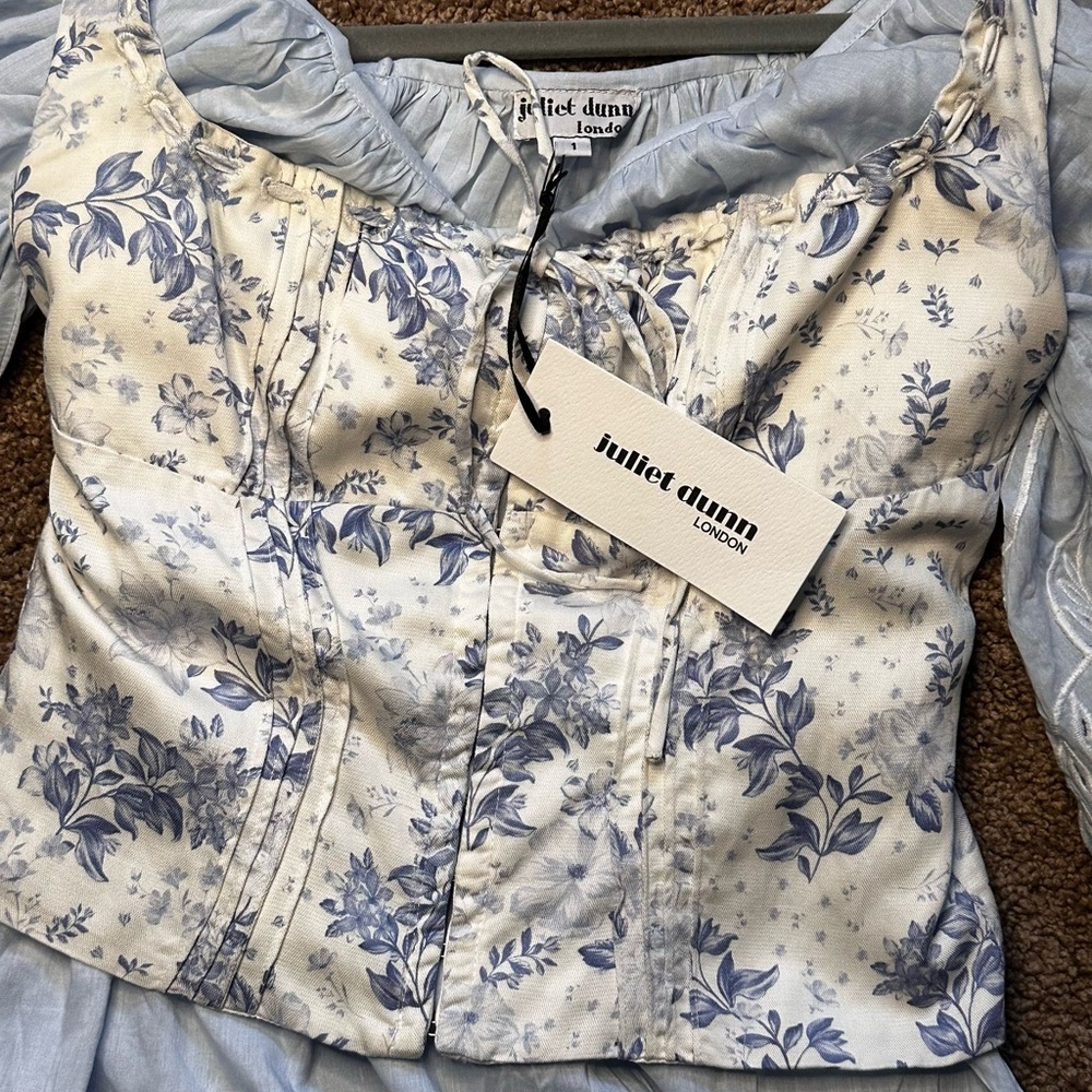 Juliet Dunn Ice blue white dress